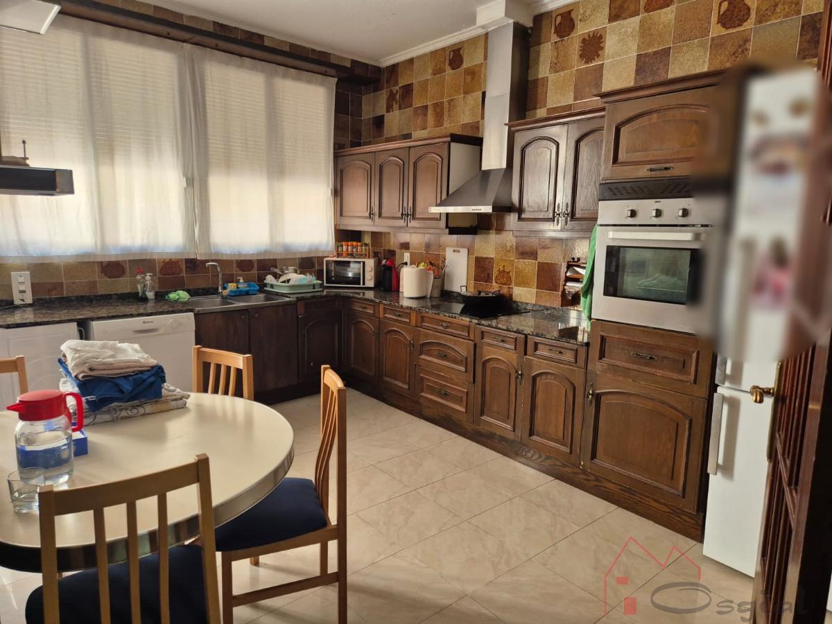 For sale of house in Alcàsser