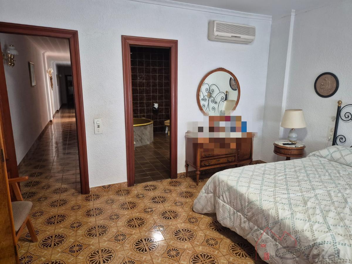 For sale of house in Alcàsser
