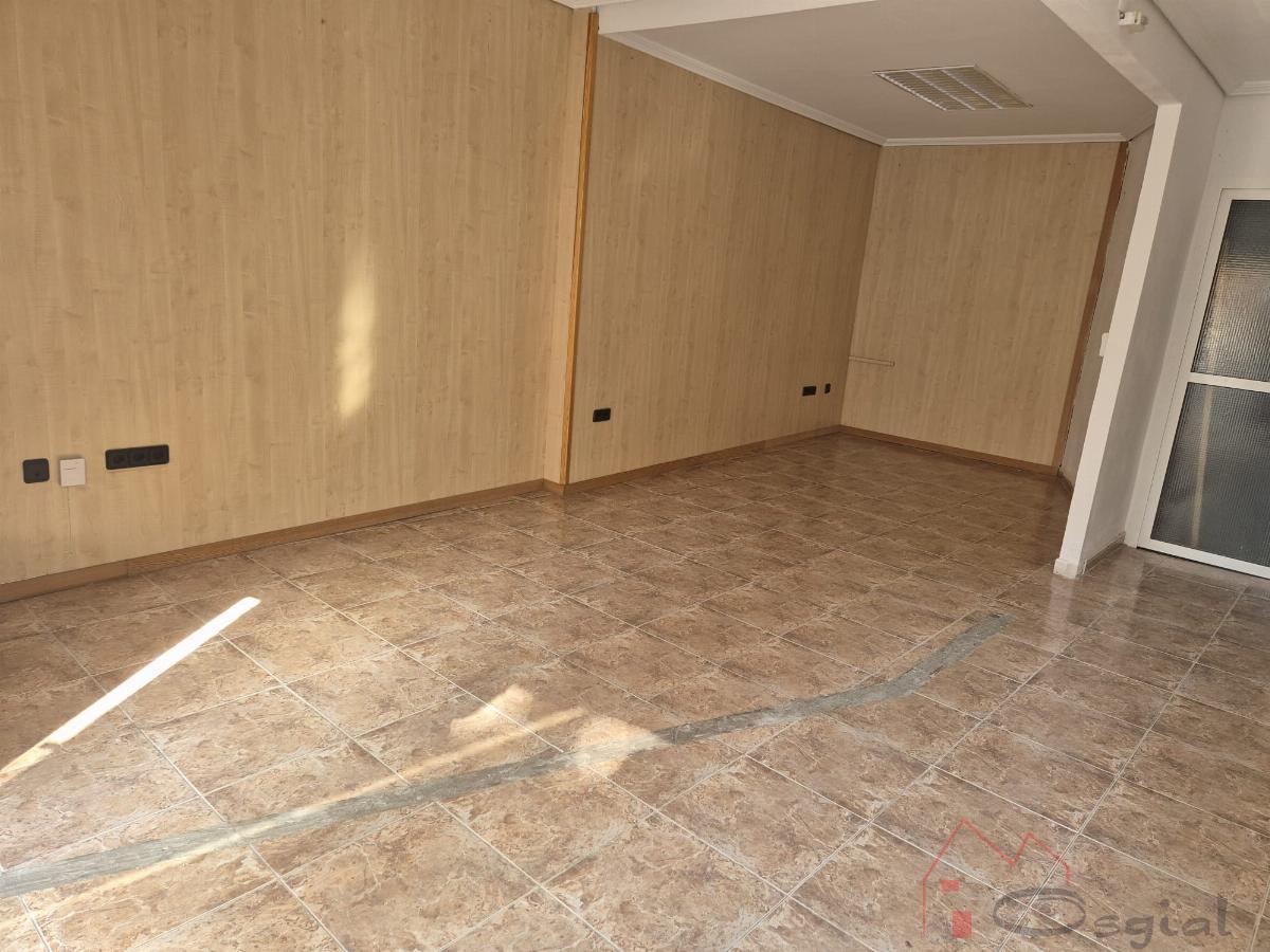 For sale of commercial in Burjassot