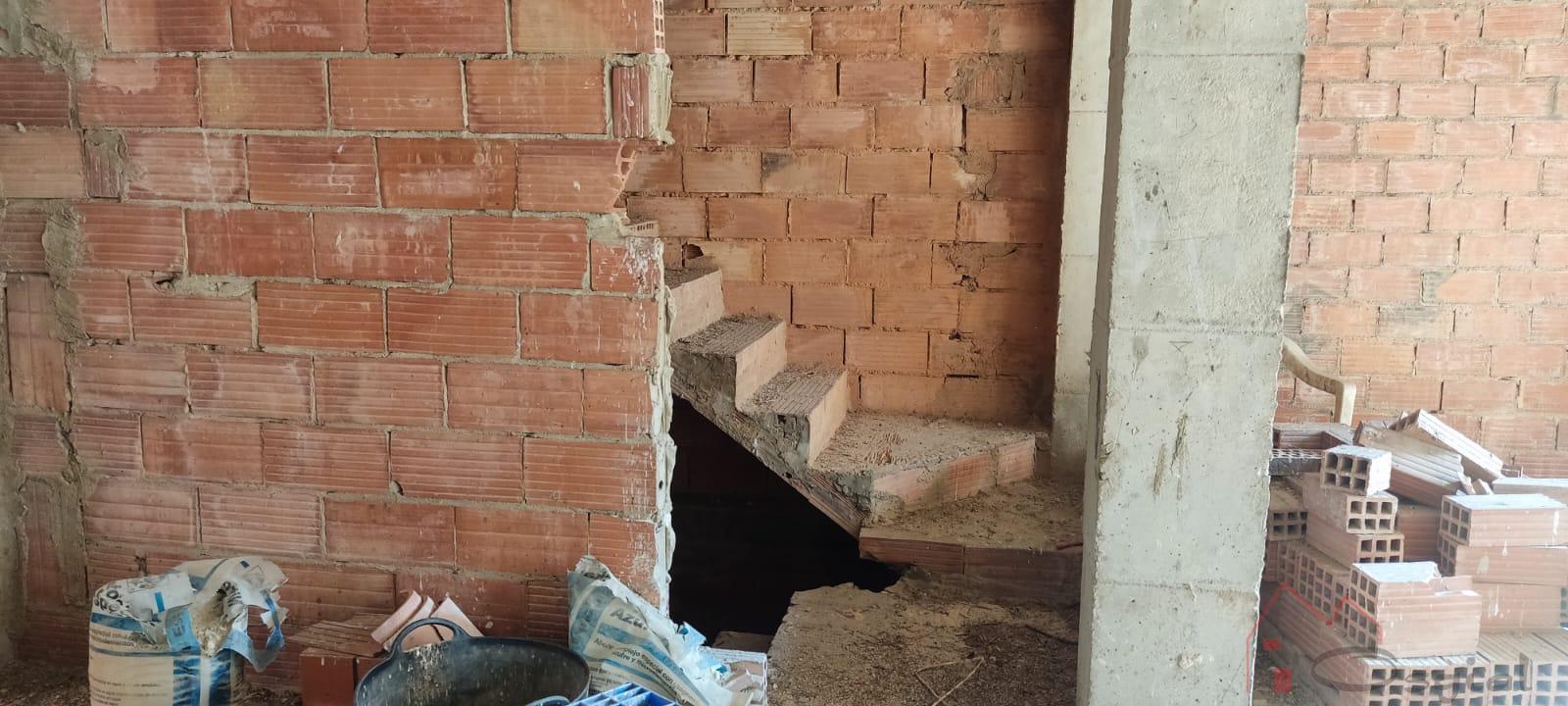 Vente de bâtiment dans Favara