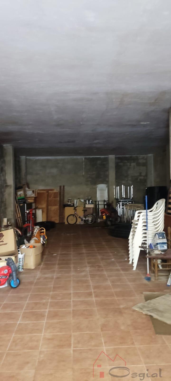 For sale of building in Favara