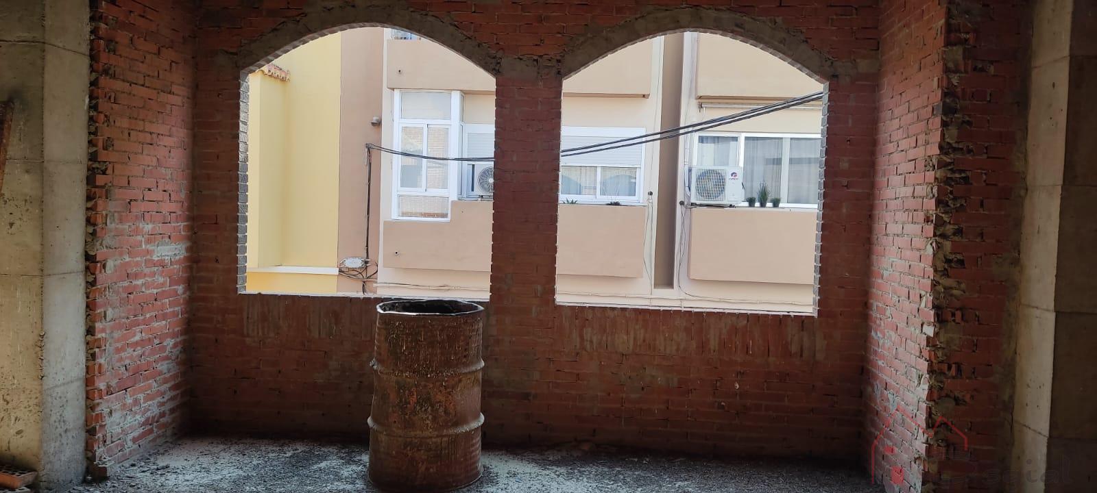 Vente de bâtiment dans Favara