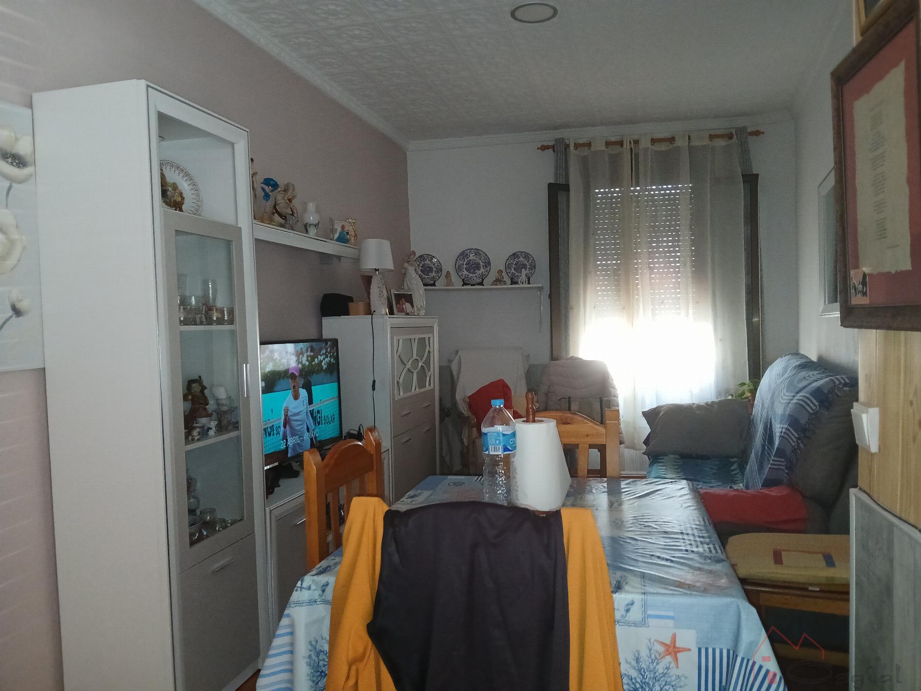 For sale of house in Llaurí