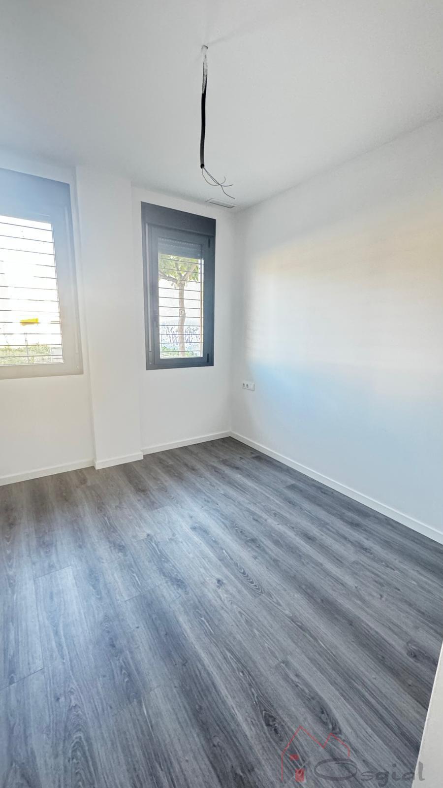 For rent of ground floor in Albal