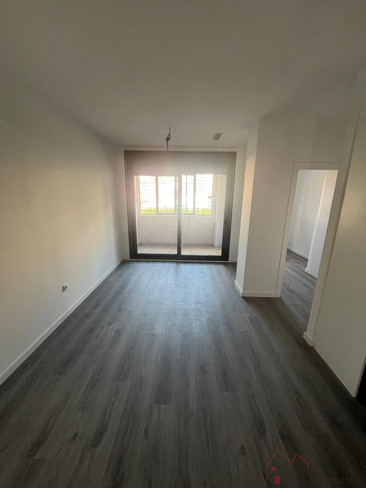 For rent of ground floor in Albal