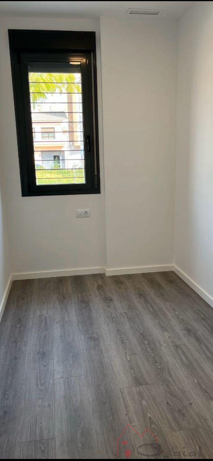 For rent of ground floor in Albal
