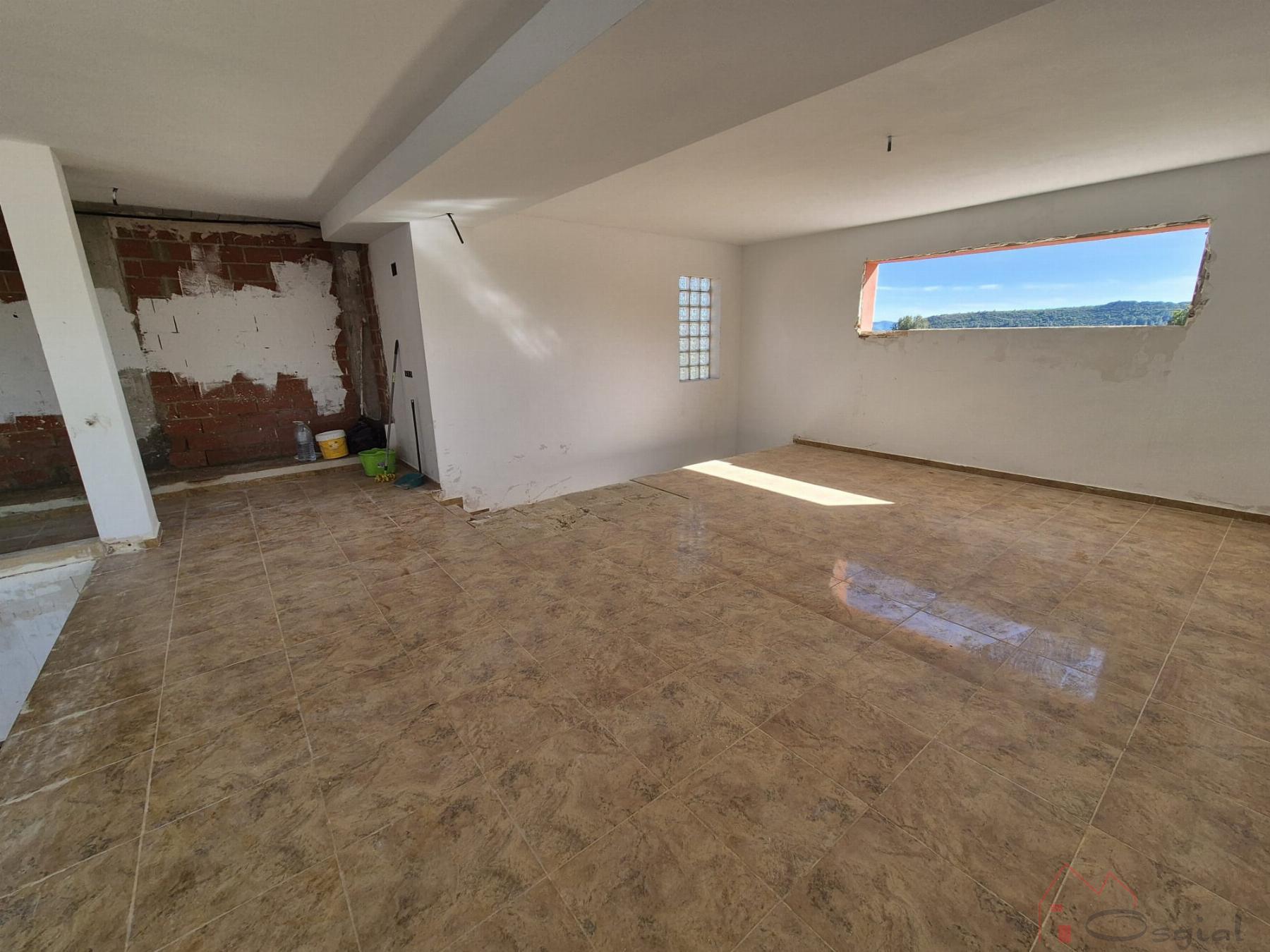 For sale of chalet in Monserrat