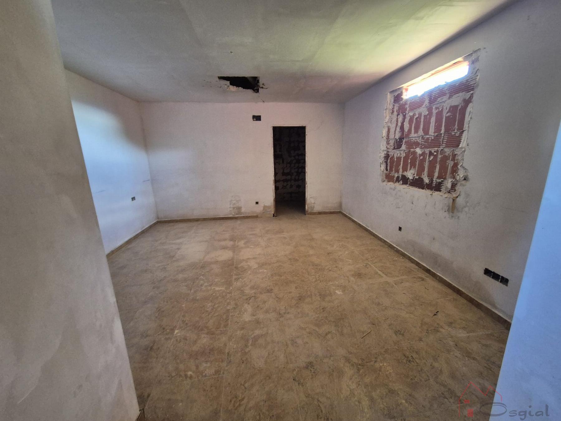 For sale of chalet in Monserrat