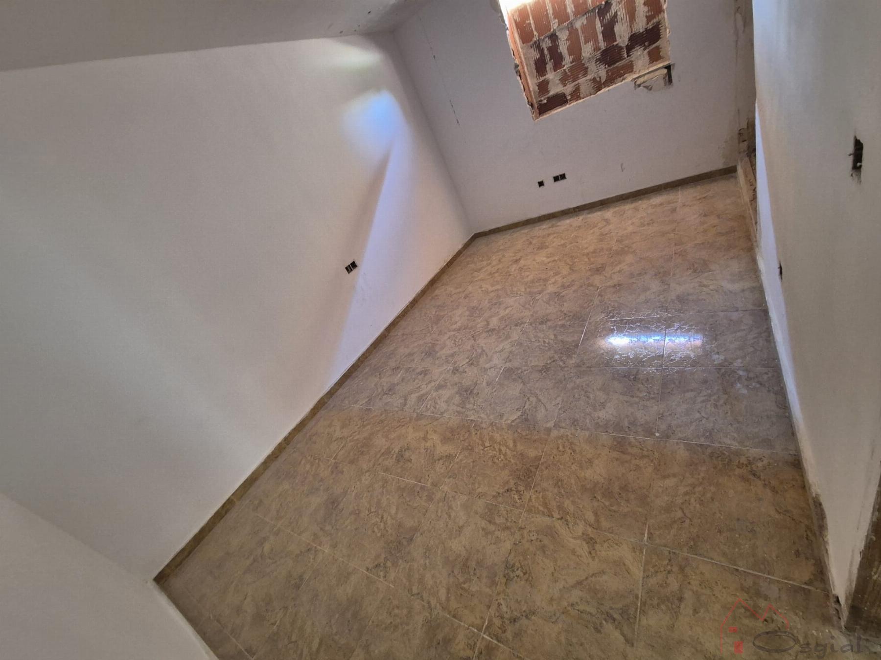 For sale of chalet in Monserrat