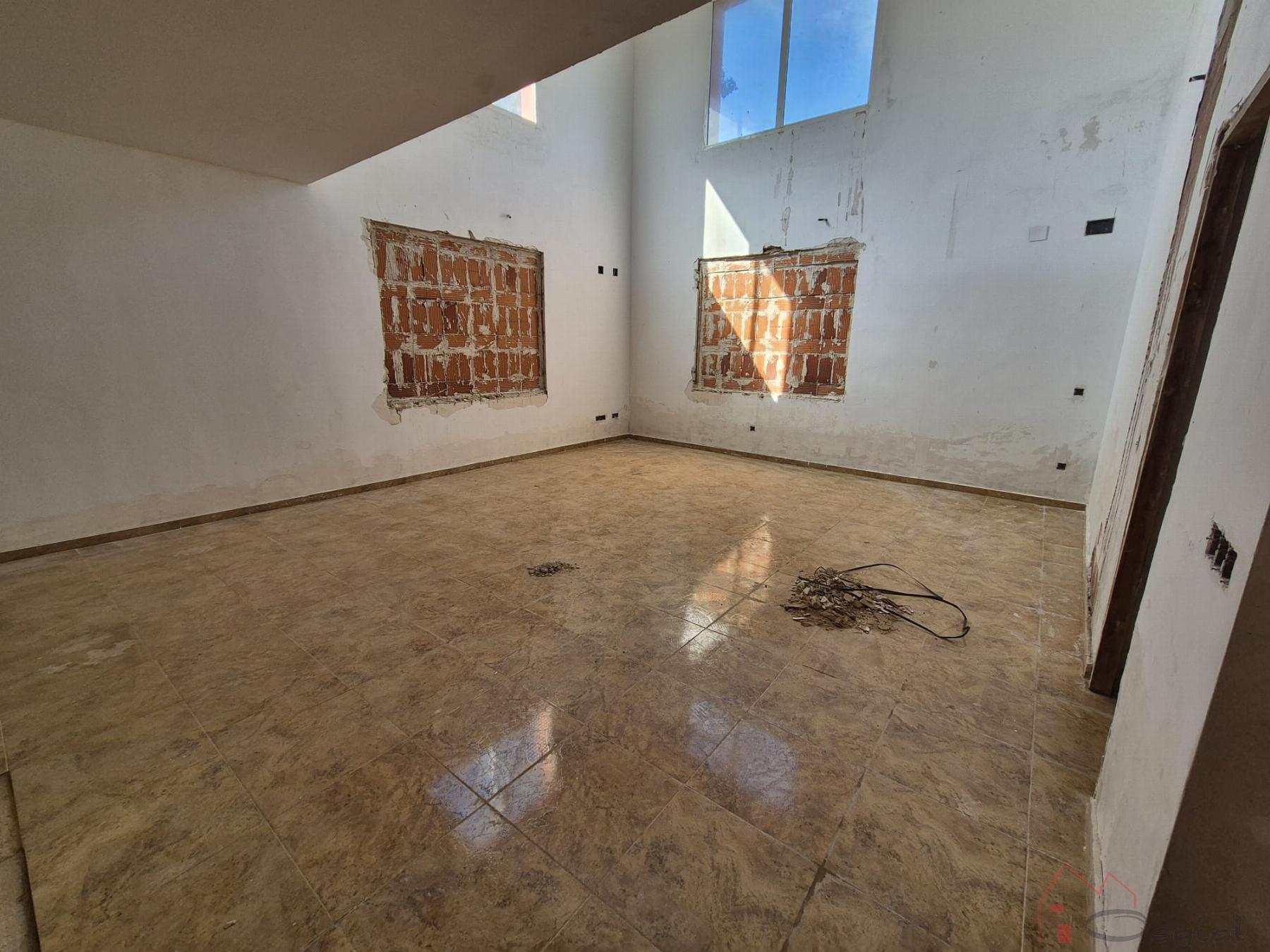 For sale of chalet in Monserrat