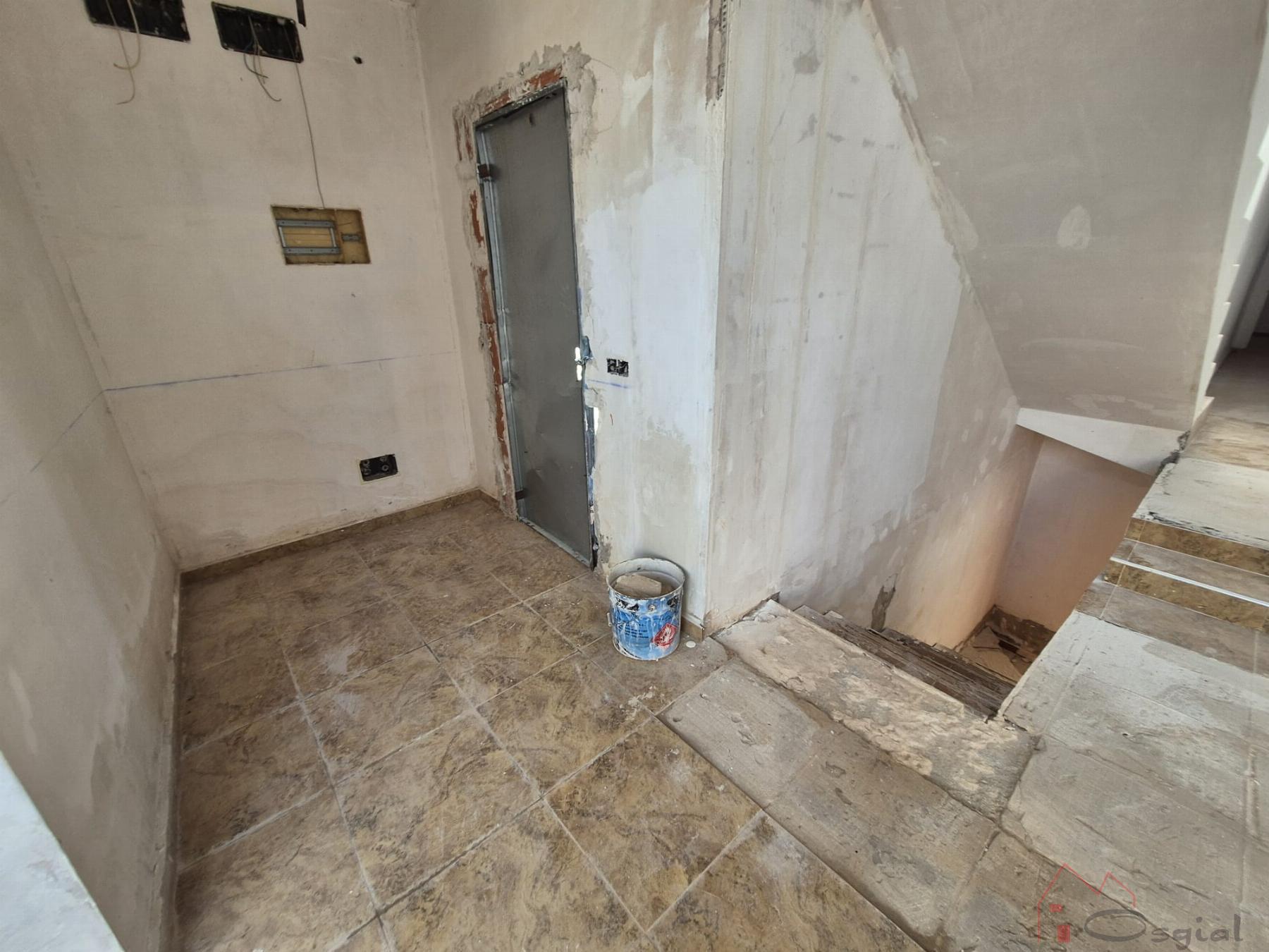 For sale of chalet in Monserrat