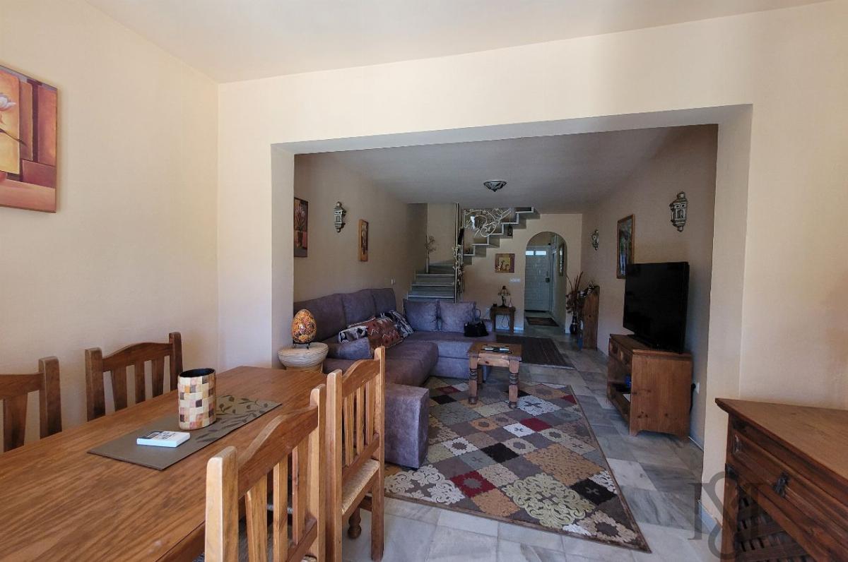For sale of duplex in Turre
