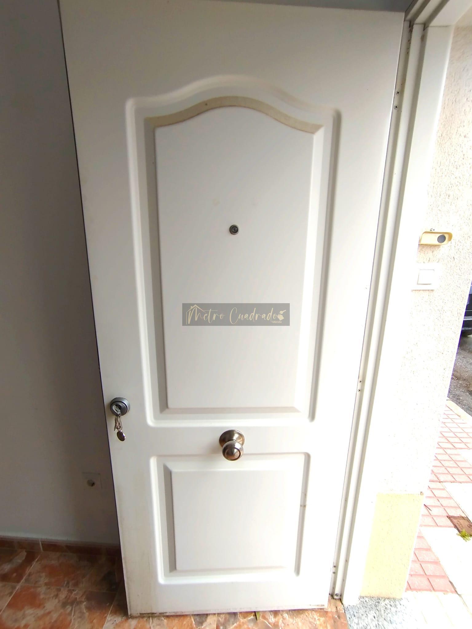 For sale of chalet in Aljucén