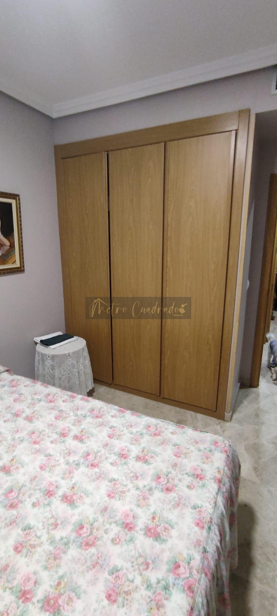 For sale of chalet in Mérida