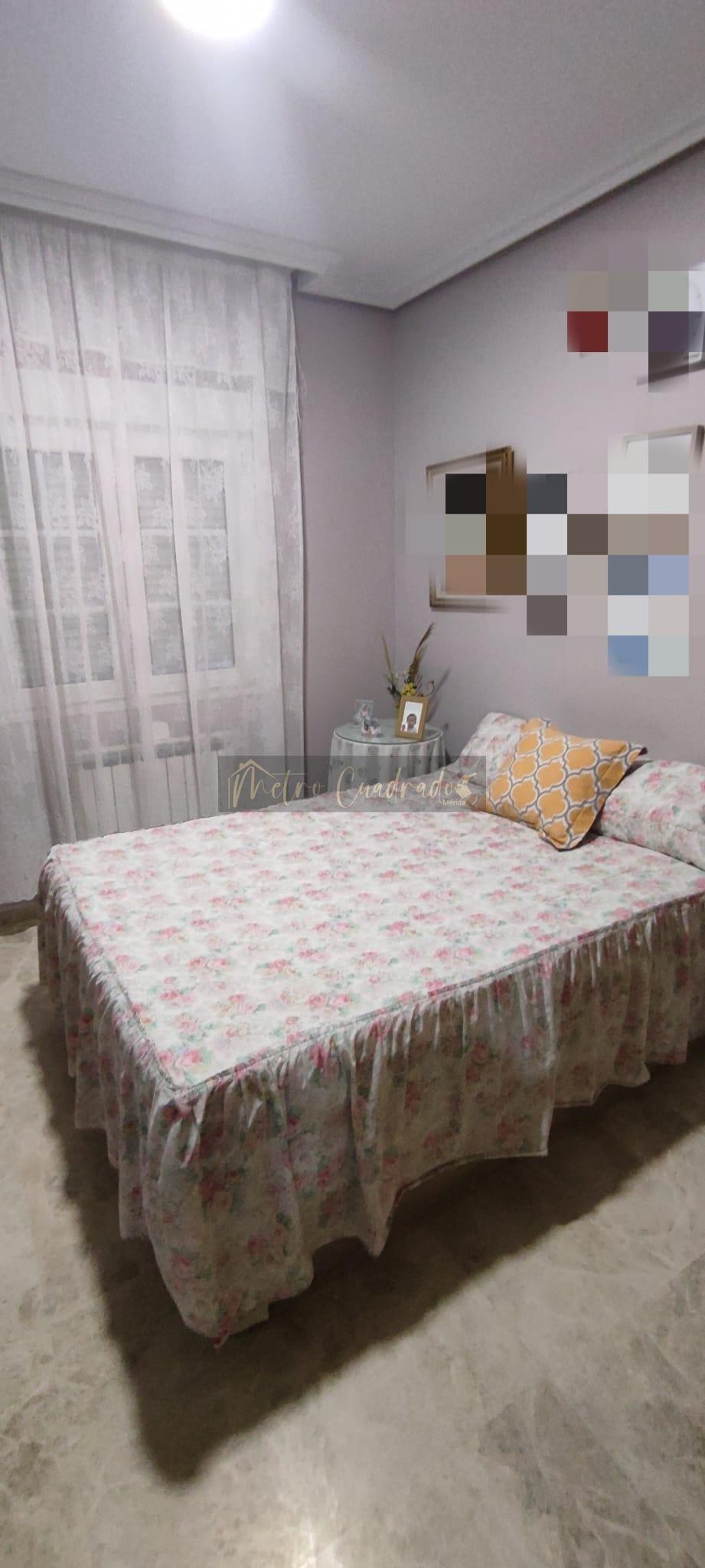 For sale of chalet in Mérida