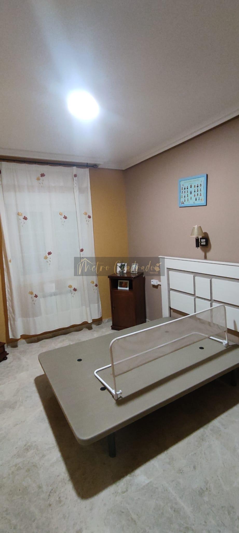 For sale of chalet in Mérida