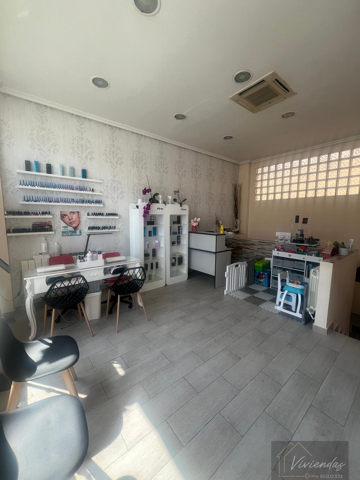 For rent of commercial in Boadilla del Monte