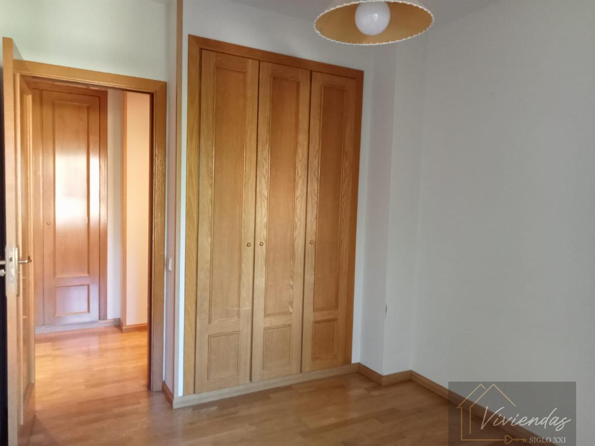 For rent of flat in Boadilla del Monte