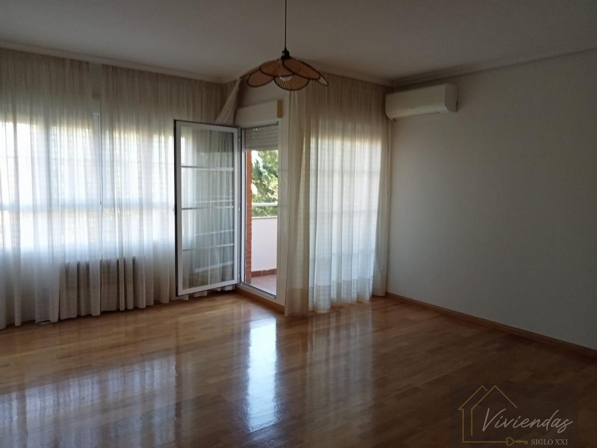 For rent of flat in Boadilla del Monte