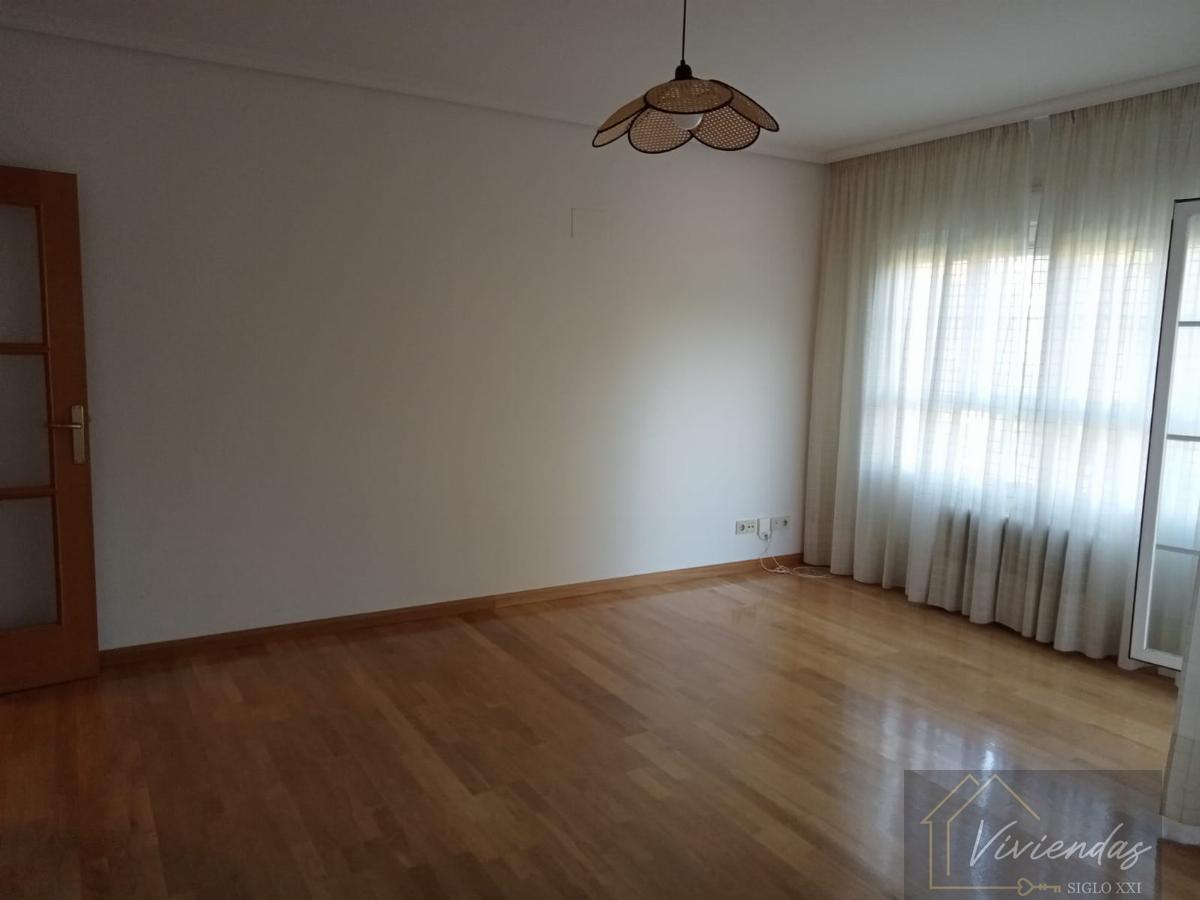 For rent of flat in Boadilla del Monte