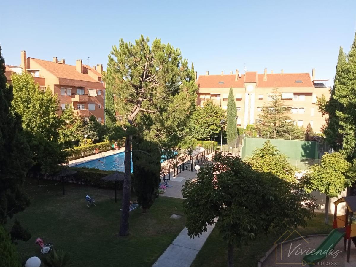 For rent of flat in Boadilla del Monte