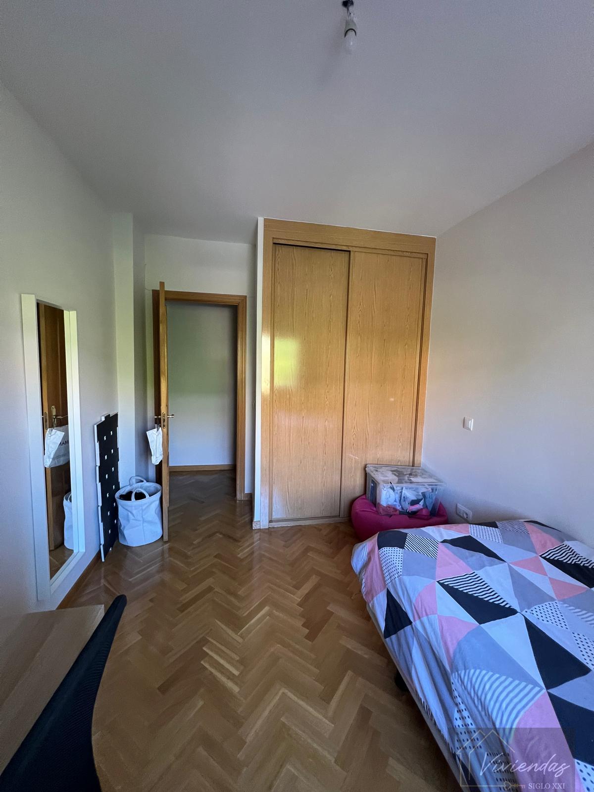 For rent of flat in Boadilla del Monte