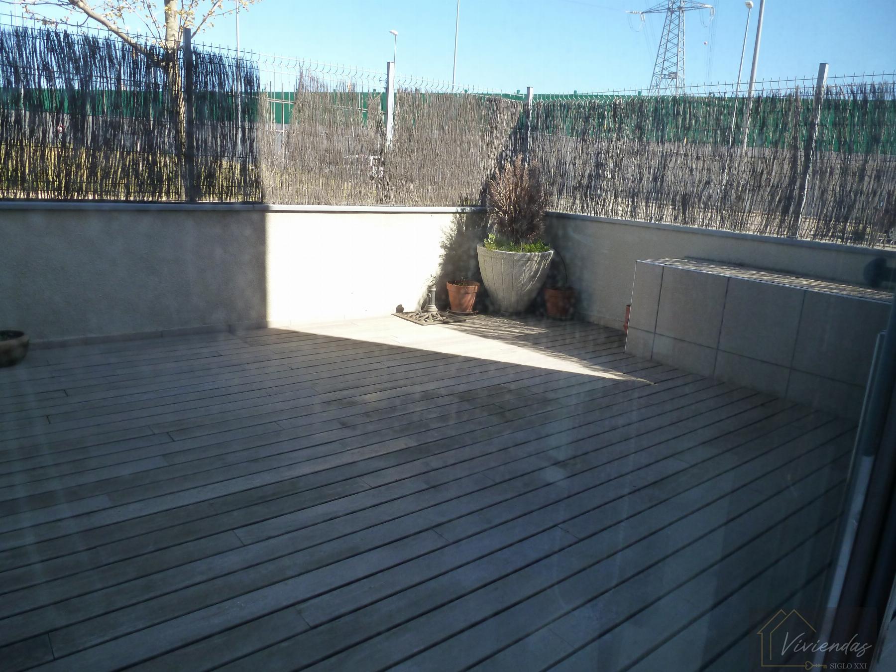 For sale of apartment in Alcorcón