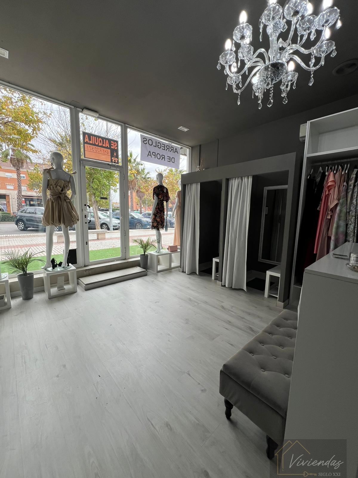 For share of commercial in Boadilla del Monte
