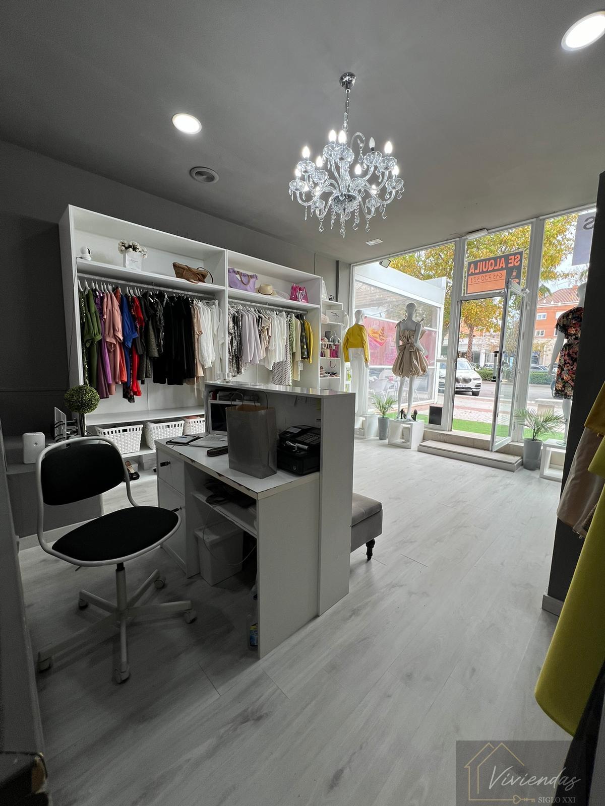 For share of commercial in Boadilla del Monte