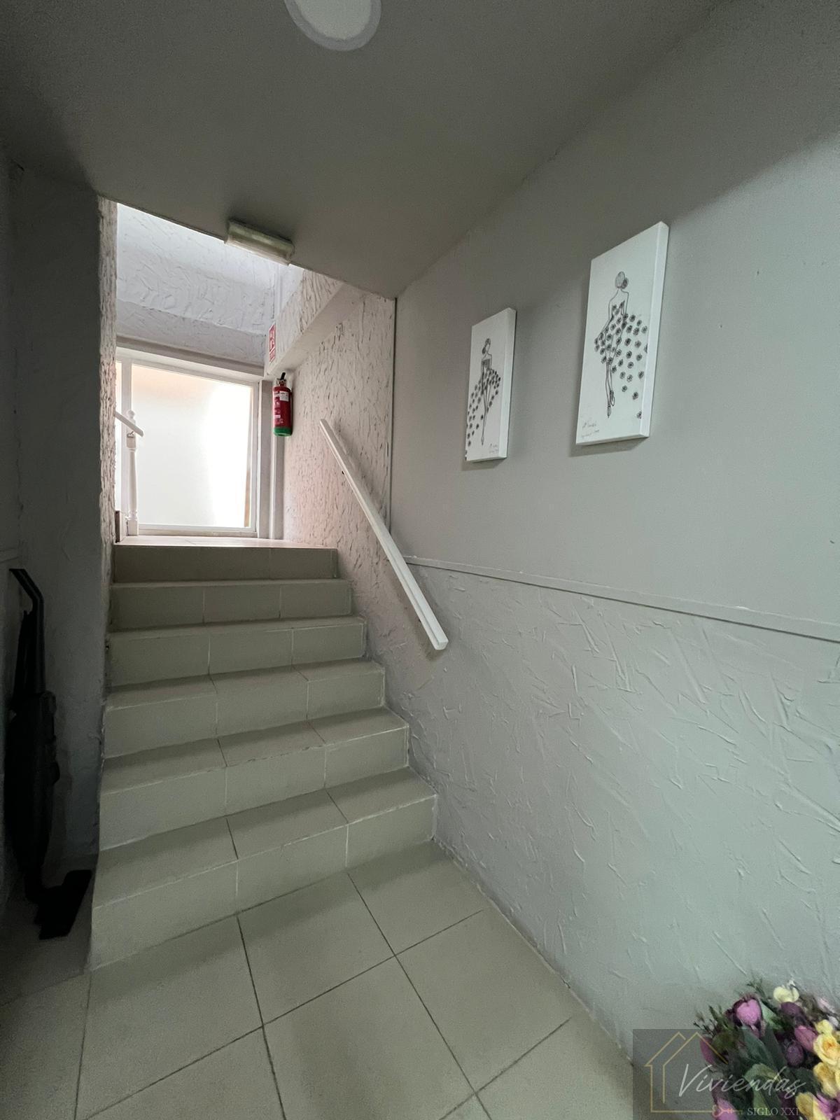 For share of commercial in Boadilla del Monte