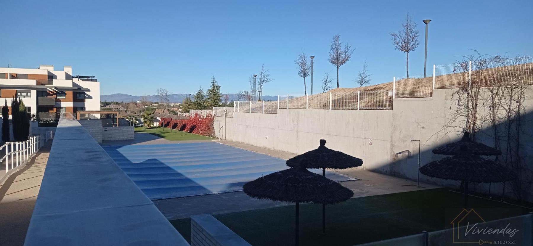 For rent of duplex in Boadilla del Monte