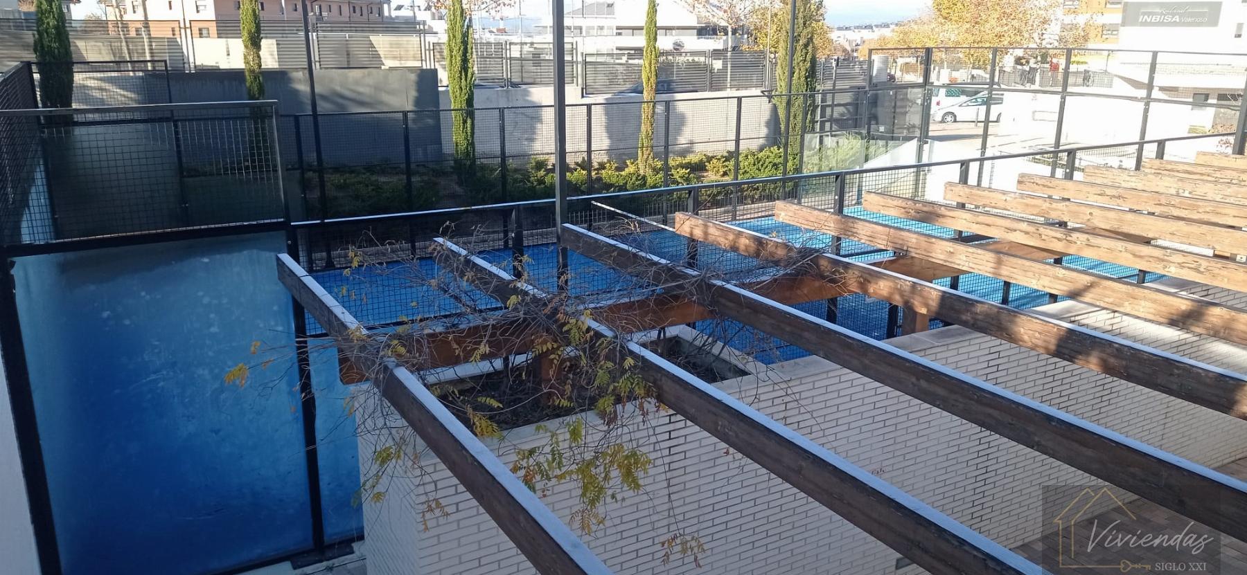 For rent of duplex in Boadilla del Monte