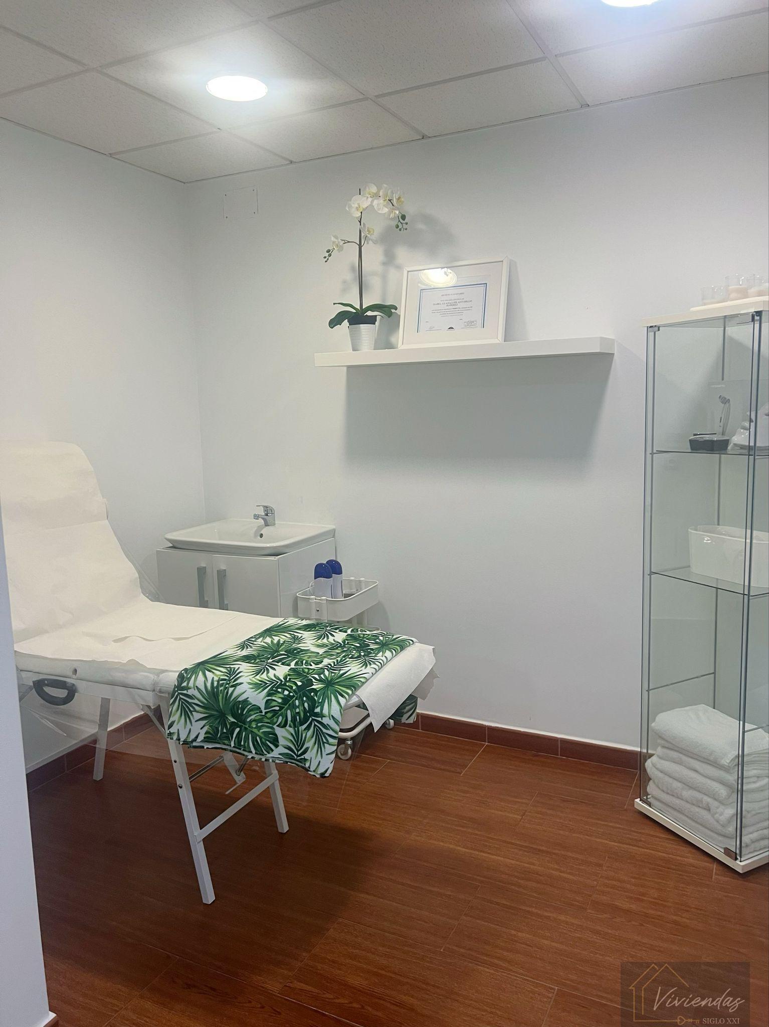 For rent of commercial in Boadilla del Monte
