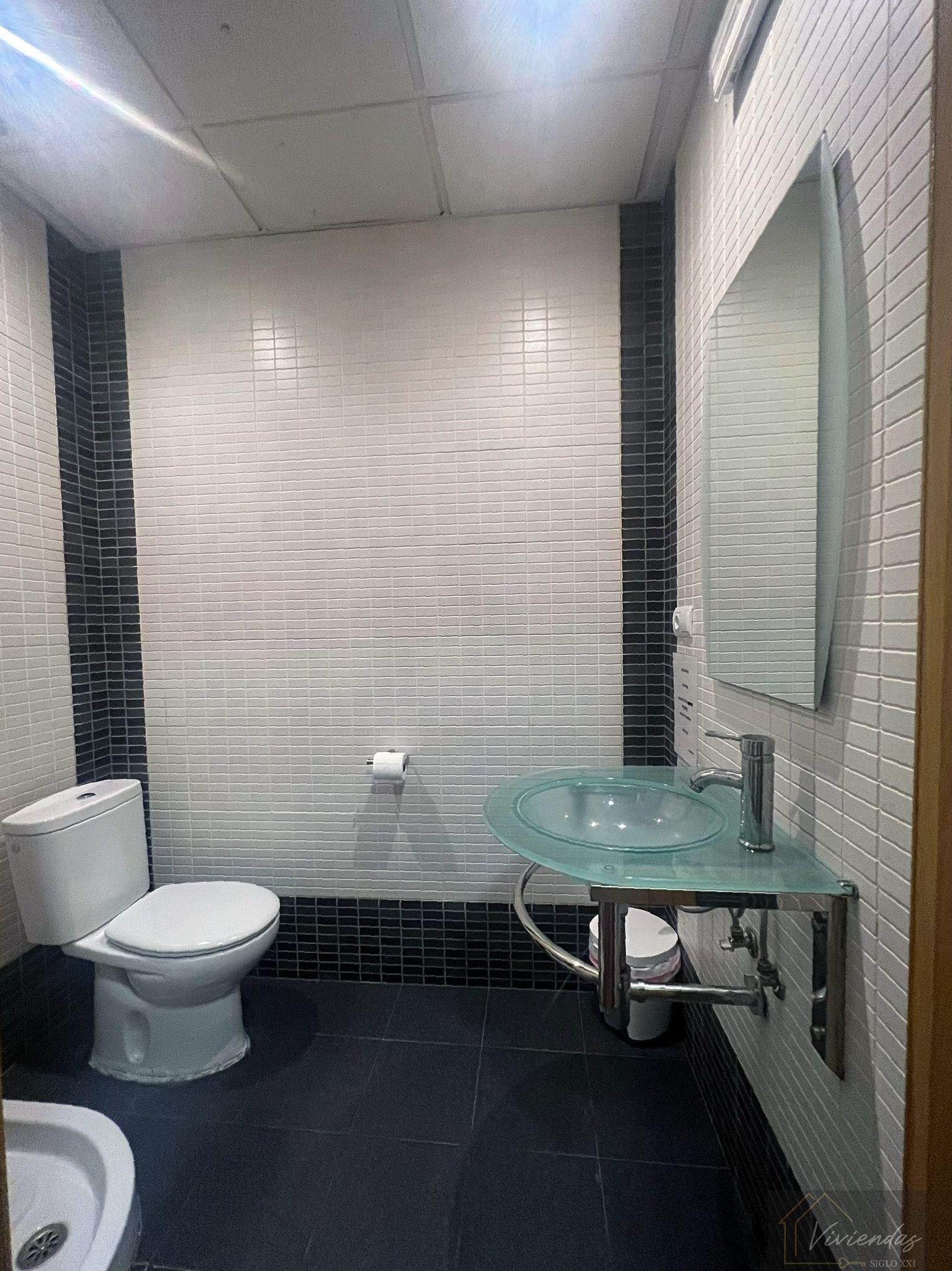 For rent of commercial in Boadilla del Monte