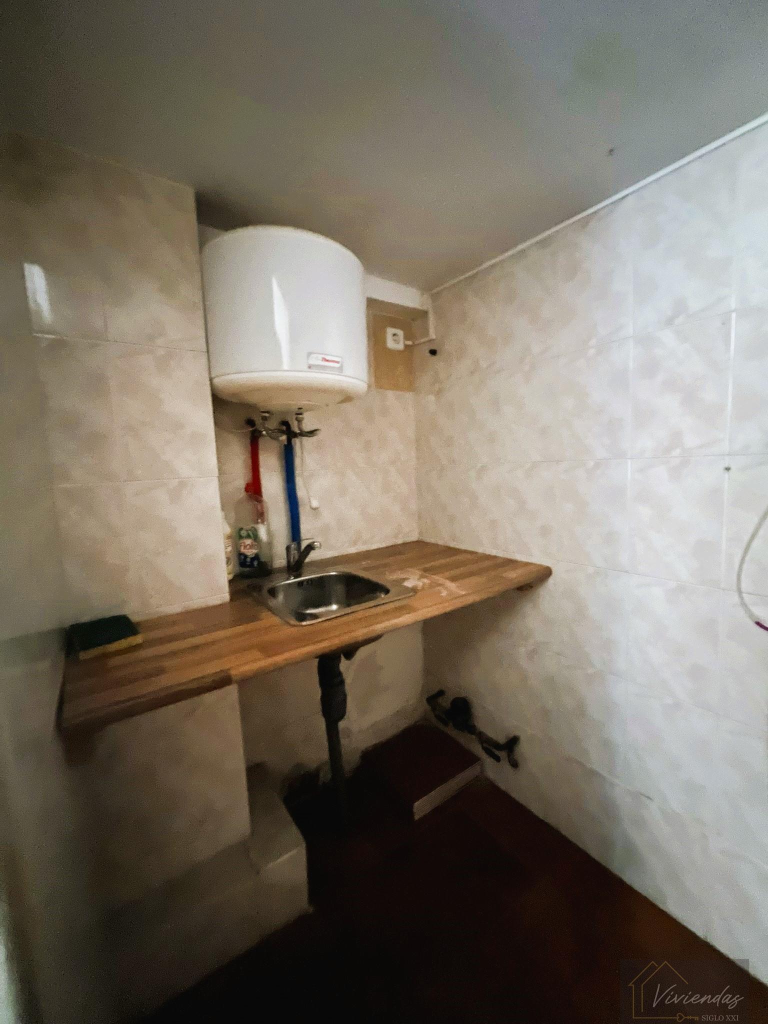 For rent of premises in Alcorcón