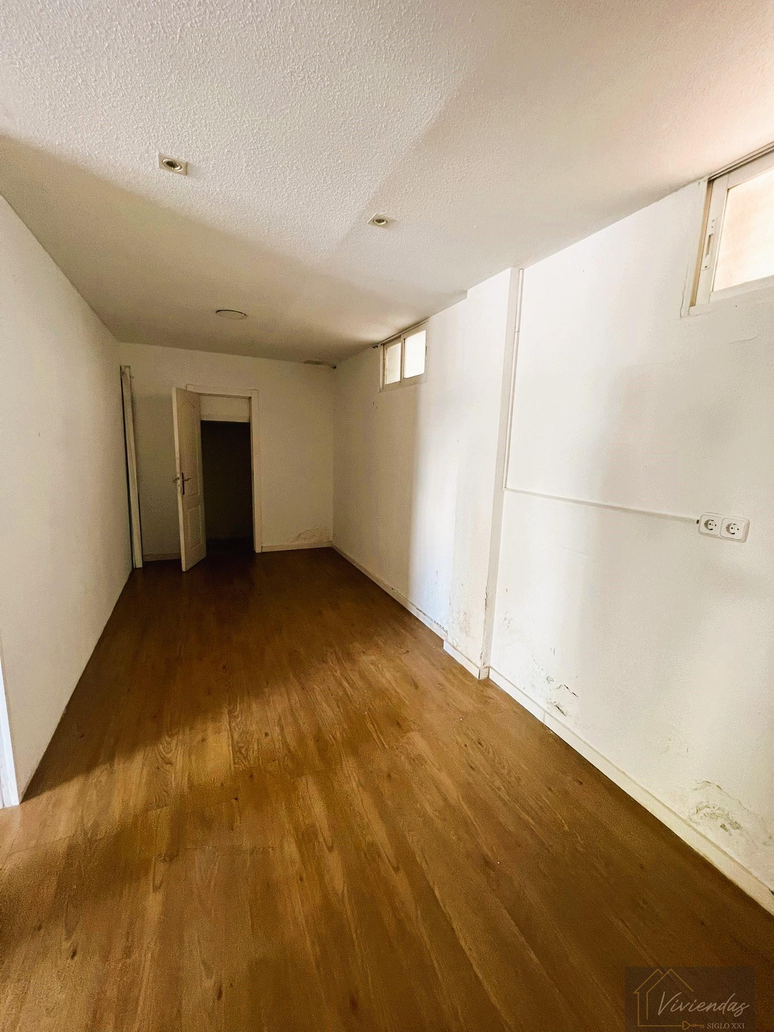 For rent of premises in Alcorcón