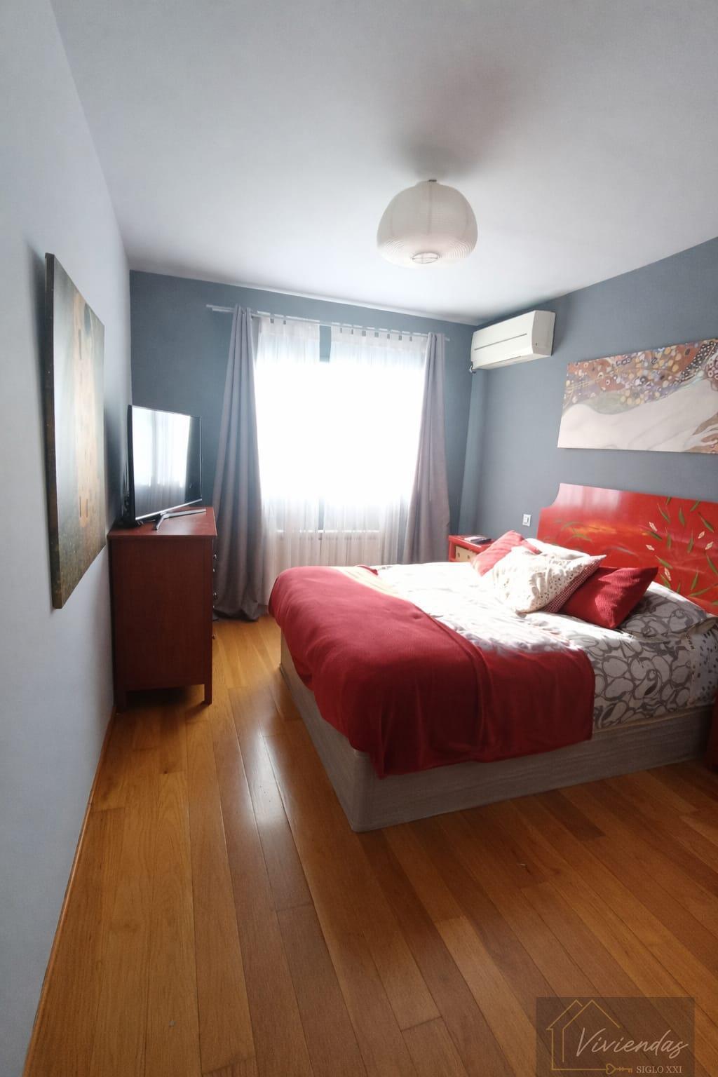 For sale of penthouse in Villamanta