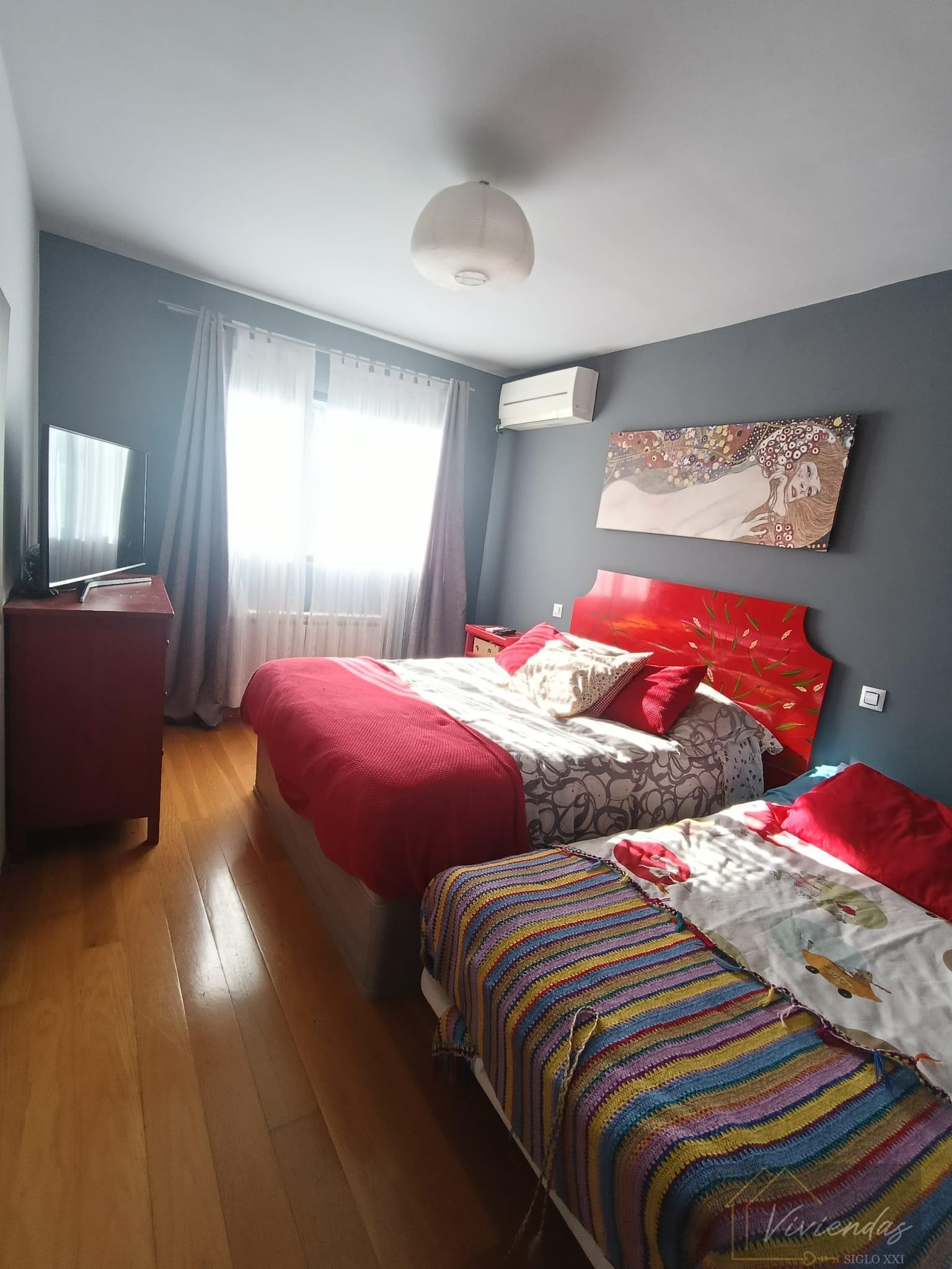 For sale of penthouse in Villamanta