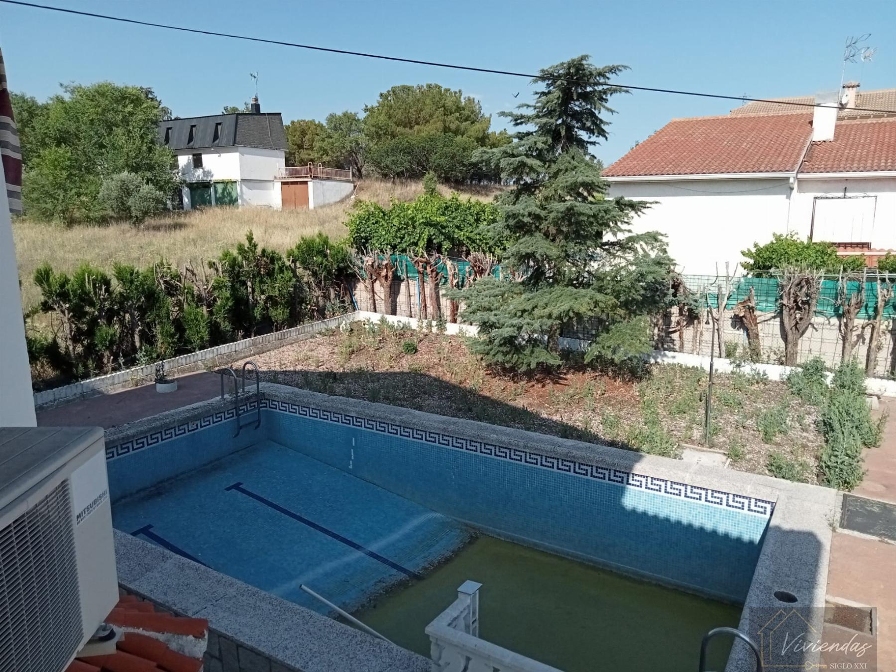 Venta de chalet en Villanueva de Perales