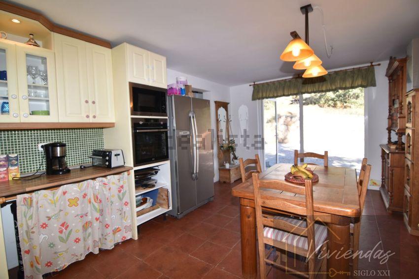 For sale of chalet in Valdemorillo