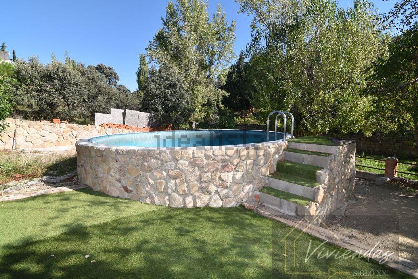 For sale of chalet in Valdemorillo
