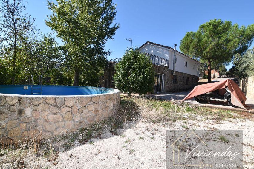 For sale of chalet in Valdemorillo