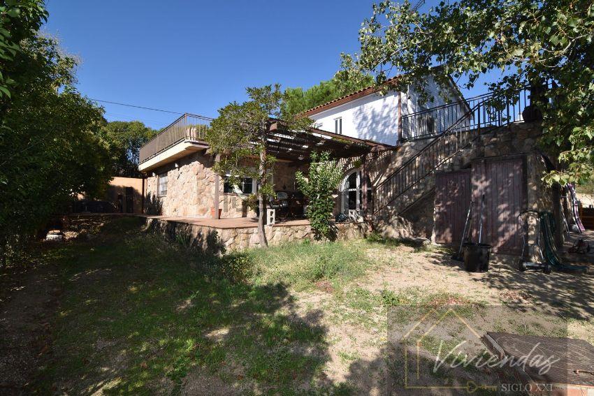 For sale of chalet in Valdemorillo