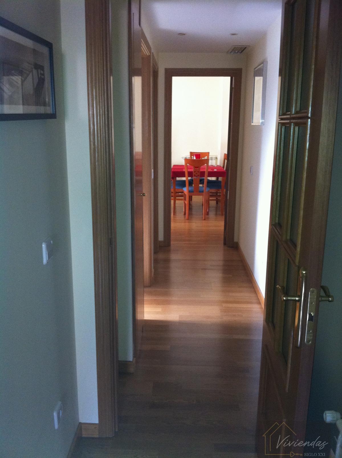 For sale of flat in Boadilla del Monte