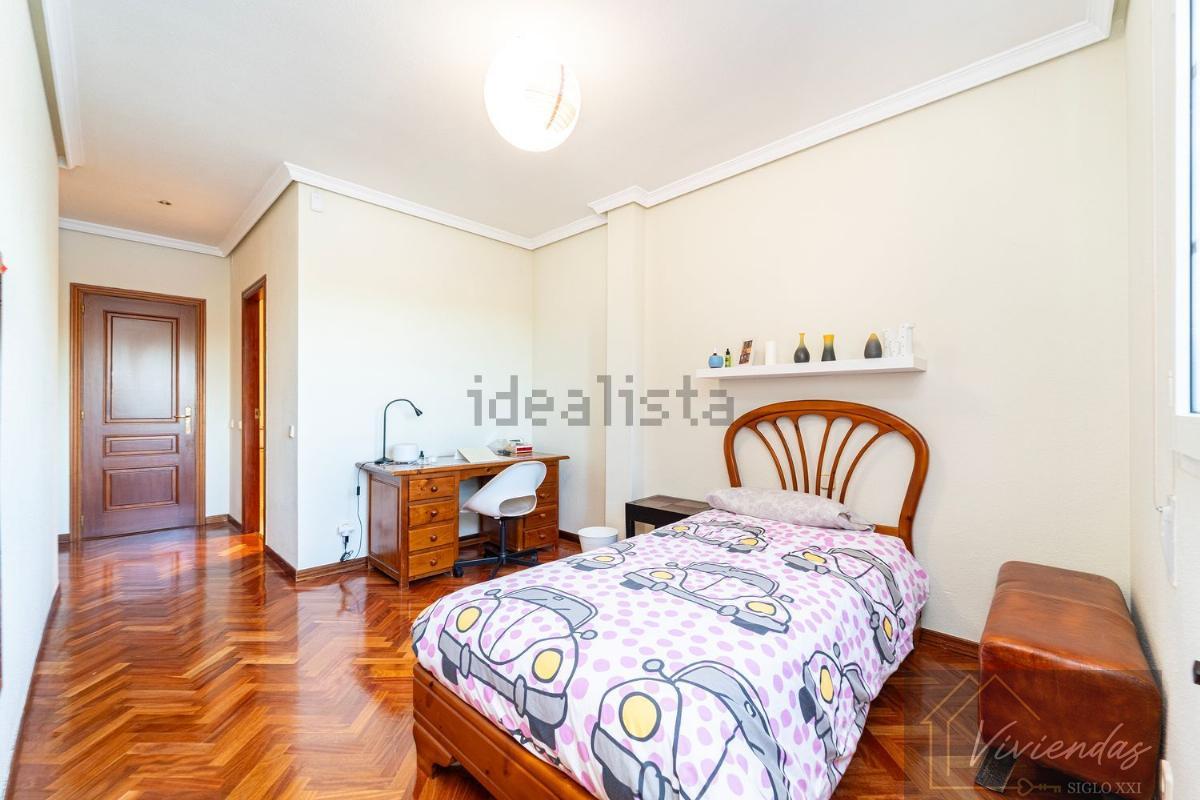 For sale of villa in Boadilla del Monte