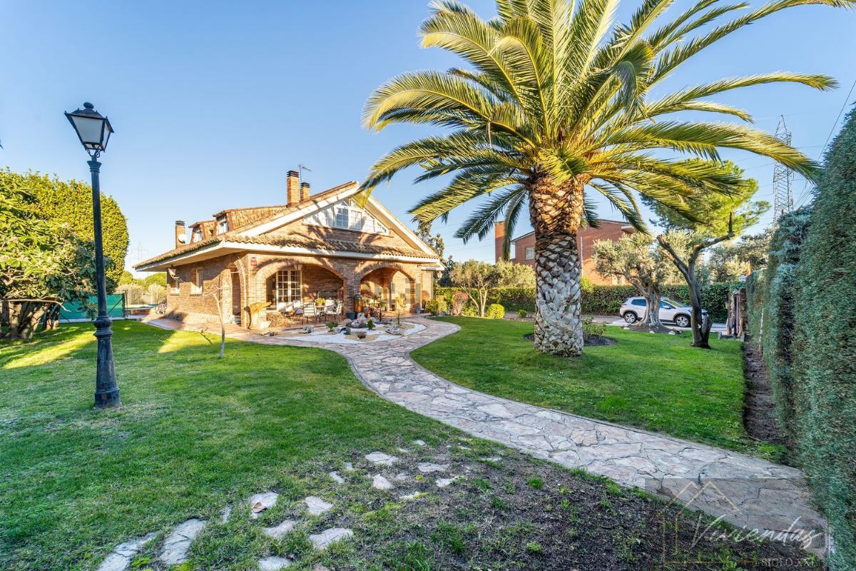 For sale of villa in Boadilla del Monte