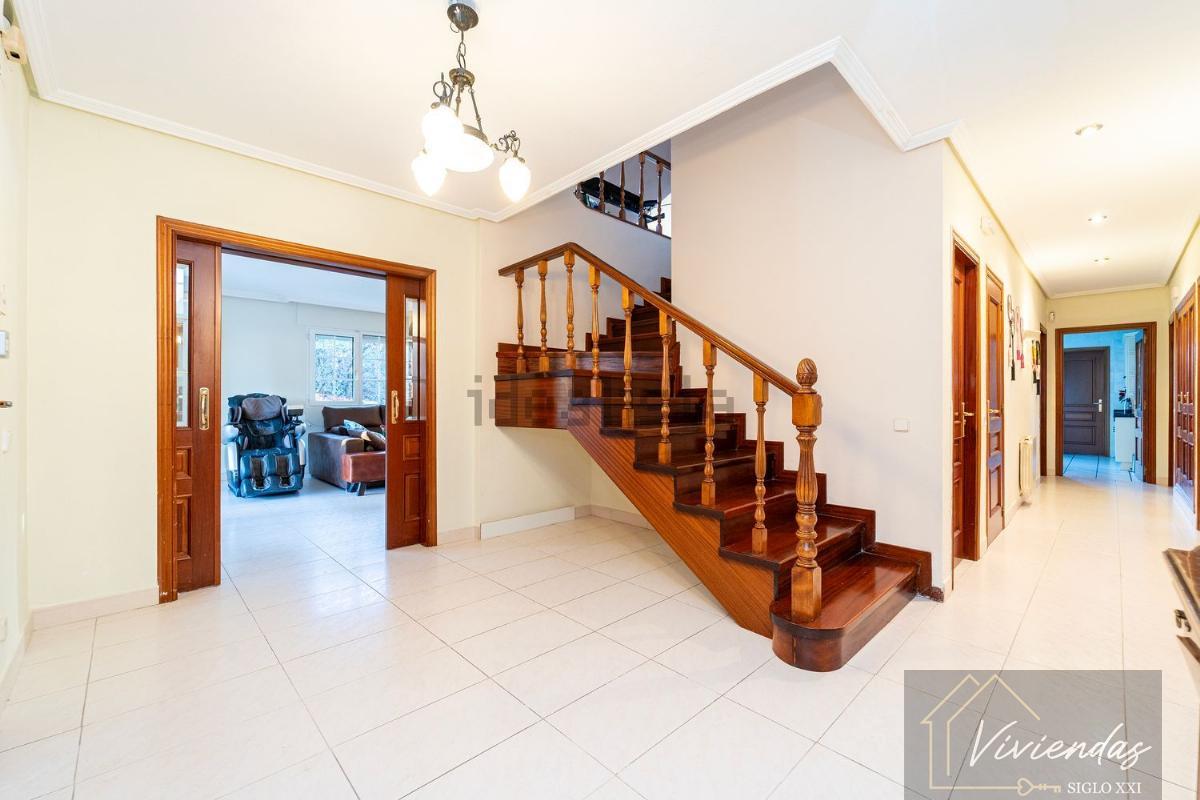 For sale of villa in Boadilla del Monte