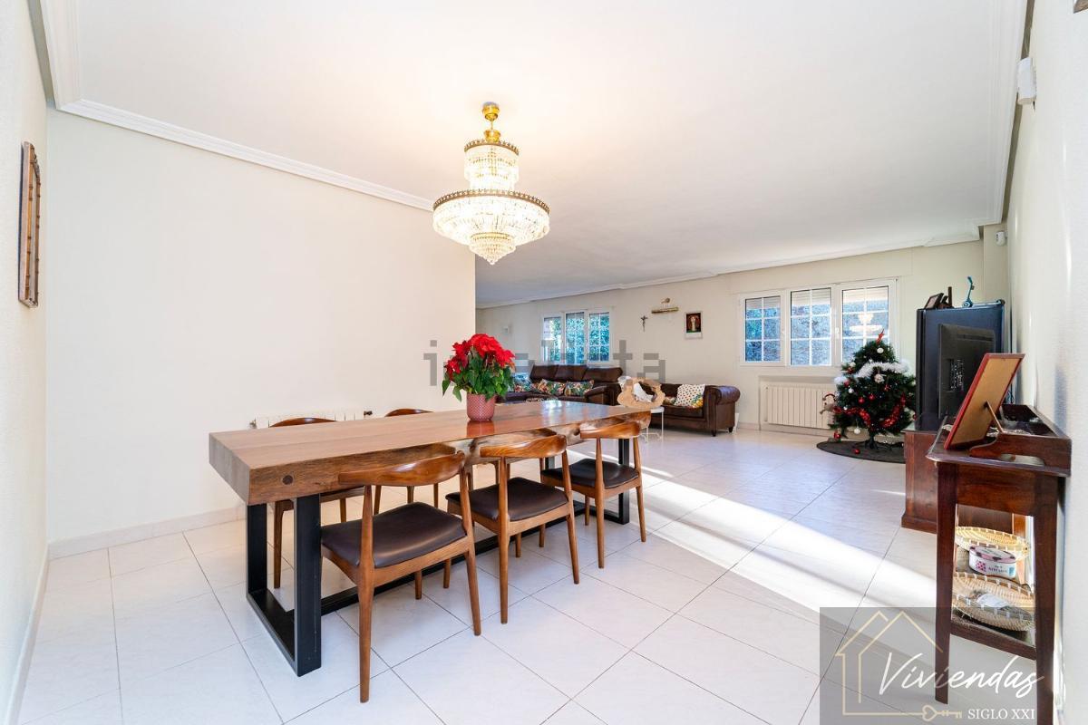 For sale of villa in Boadilla del Monte