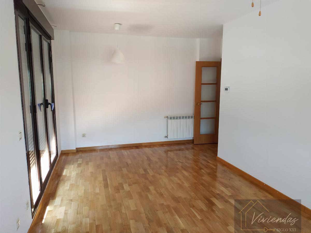 For sale of flat in Arroyomolinos