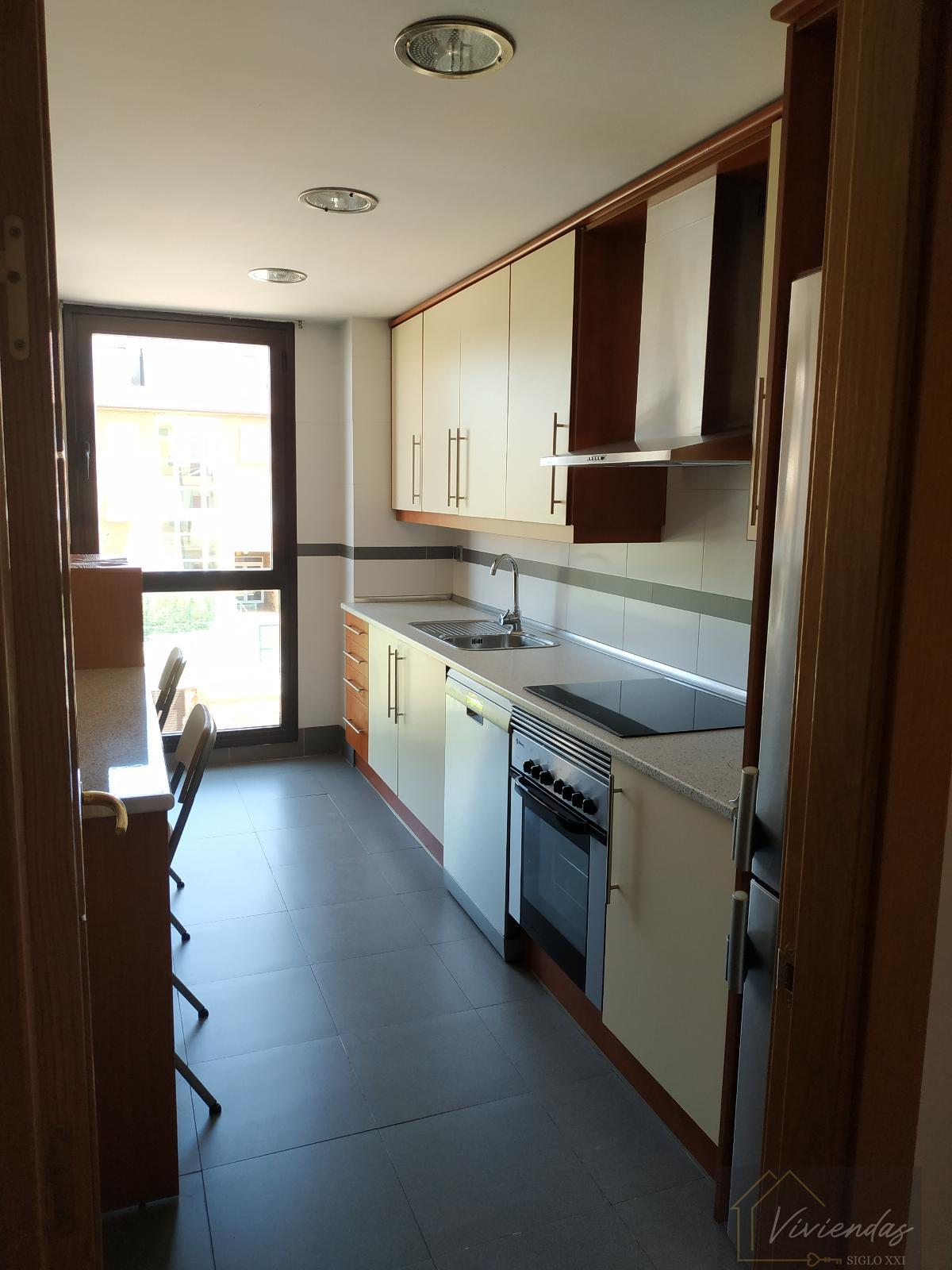 For sale of flat in Arroyomolinos